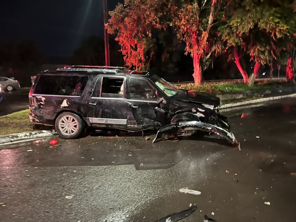 Dos lesionados tras aparatoso accidente en Constituyentes, SJR1 Dos lesionados tras aparatoso accidente en Constituyentes, SJR