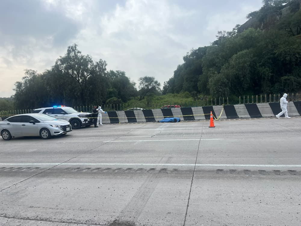 Muere motociclista tras accidente en la autopista México-Querétaro Muere motociclista tras accidente en la autopista México-Querétaro