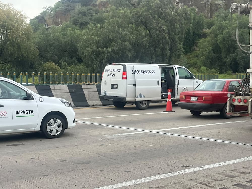 Muere motociclista tras accidente en la autopista México-Querétaro 1 Muere motociclista tras accidente en la autopista Mexico Queretaro1