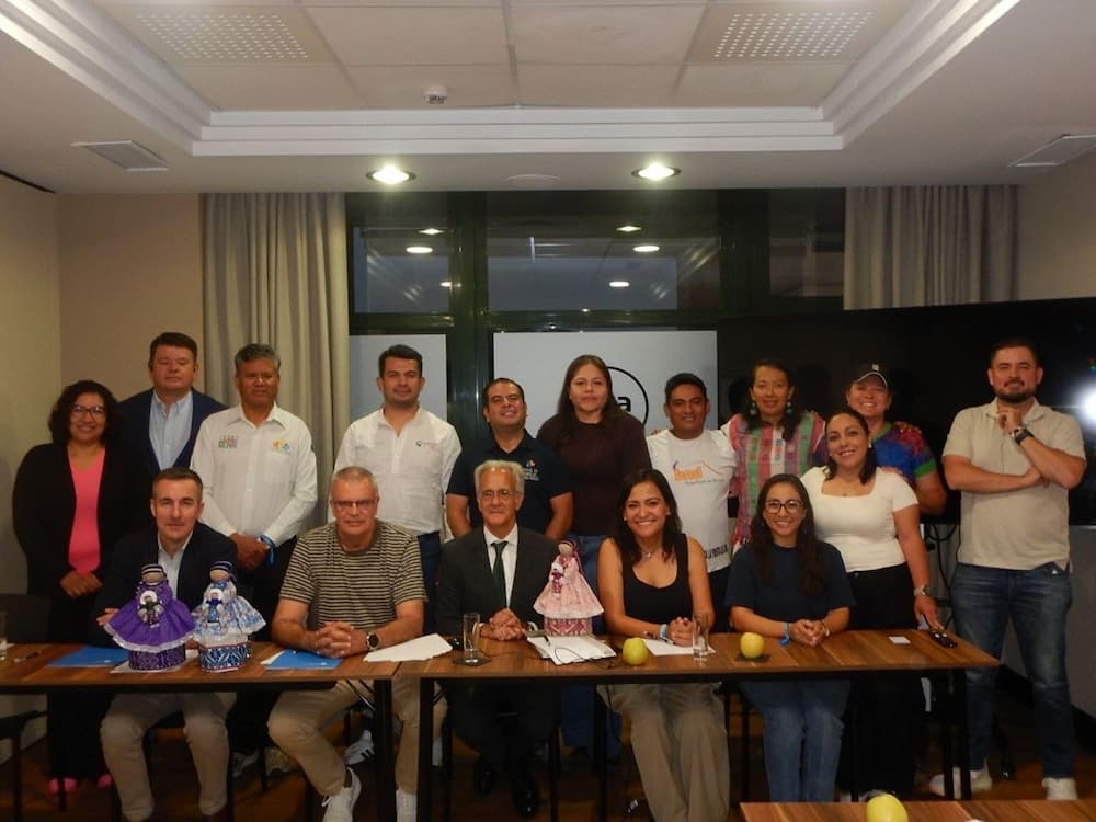 Querétaro fortalece el Camino Iniciático de Santiago con intercambio de experiencias en Galicia Querétaro fortalece el Camino Iniciático de Santiago con intercambio de experiencias en Galicia
