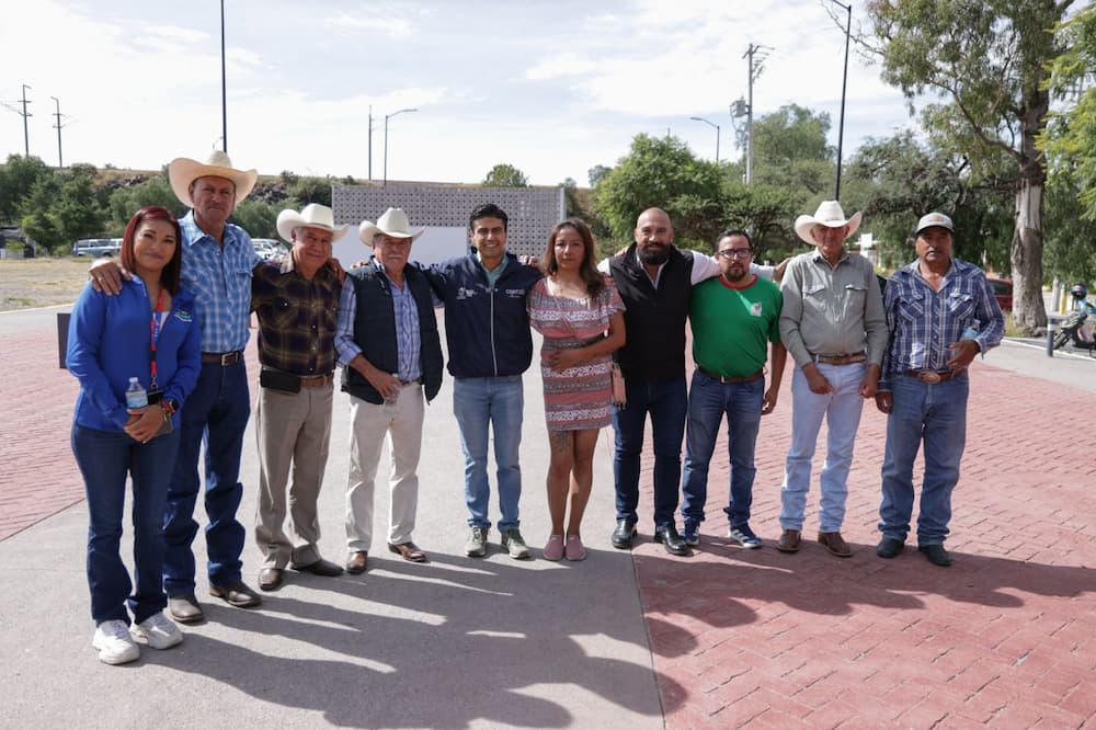 Regresa la SEDESOQ a San Juan del Río para dar continuidad a las acciones a favor de las familias Regresa la SEDESOQ a San Juan del Río para dar continuidad a las acciones a favor de las familias