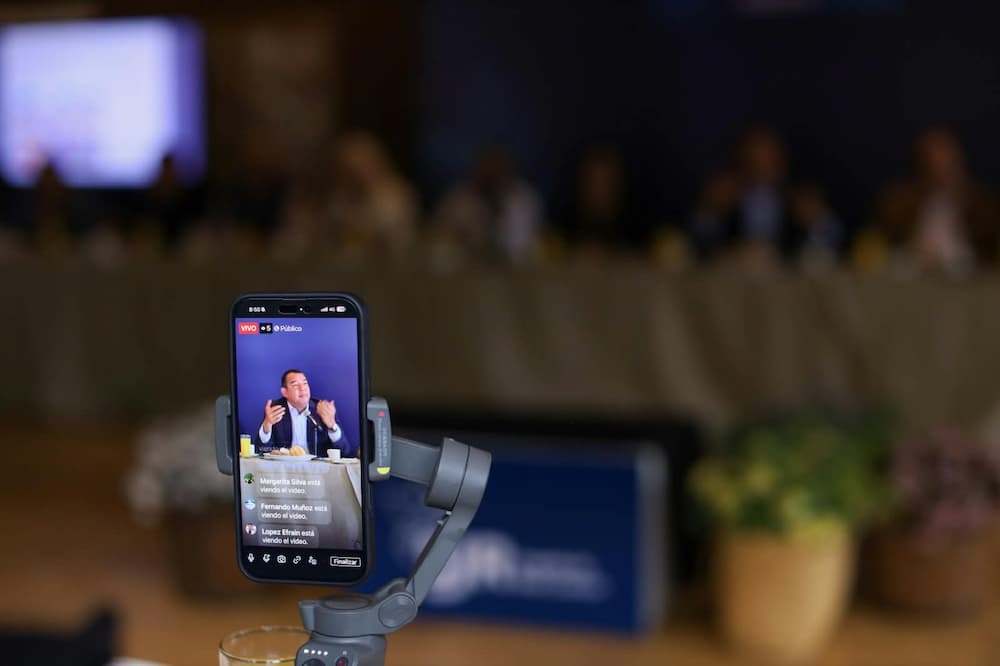 Roberto Cabrera inicia actividades con motivo de su Quinto Informe de Gobierno Roberto Cabrera inicia actividades con motivo de su Quinto Informe de Gobierno