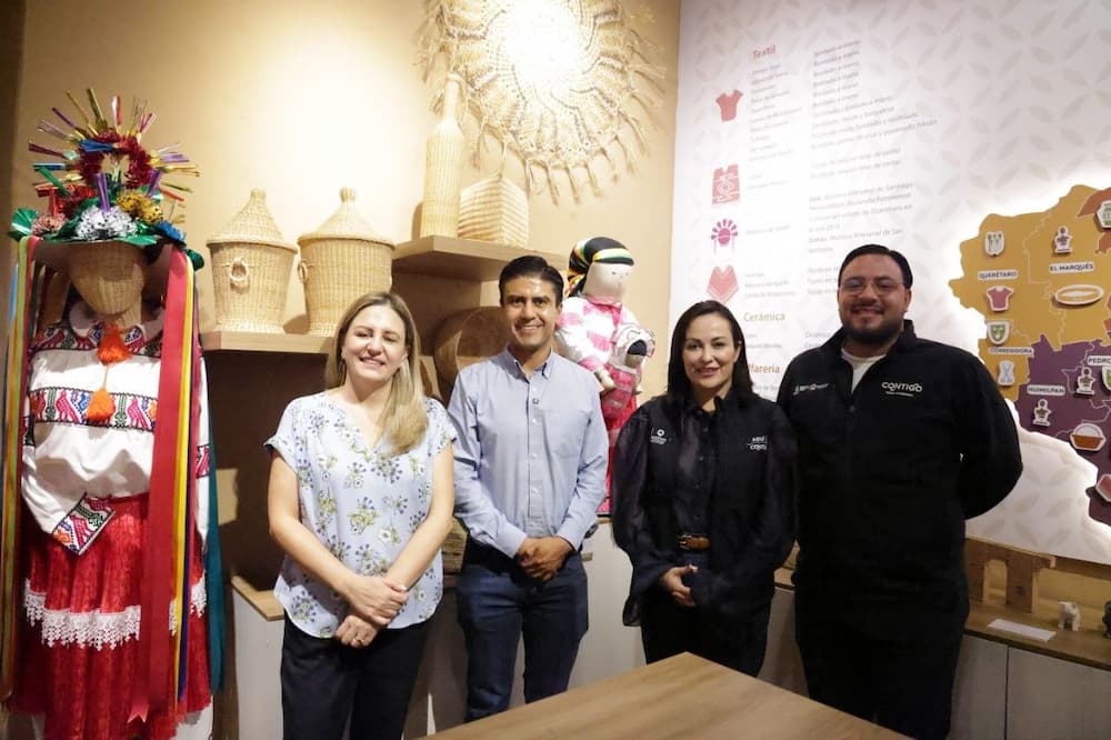 Visita secretario de Desarrollo Social la Casa Queretana de las Artesanías y JAPEQ Visita secretario de Desarrollo Social la Casa Queretana de las Artesanías y JAPEQ
