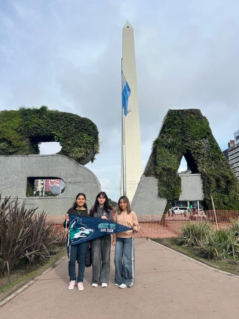 Realizan estudiantes de la UT San Juan movilidad en Argentina Realizan estudiantes de la UT San Juan movilidad en Argentina