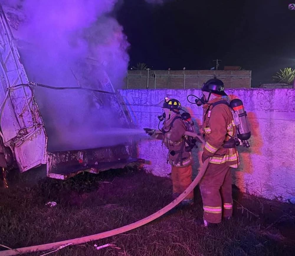 Se incendia camión recolector de basura al interior del Lienzo Charro de Cadereyta Se incendia camión recolector de basura al interior del Lienzo Charro de Cadereyta